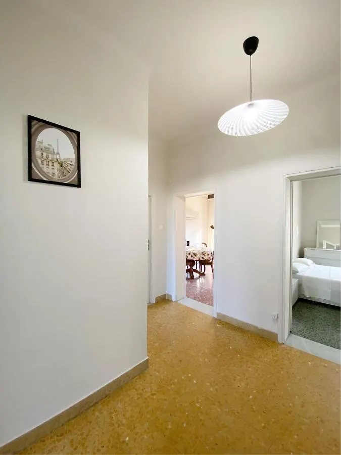 Comodo E Confortevole Nel Cuore Pulsante Di Pisa Apartman