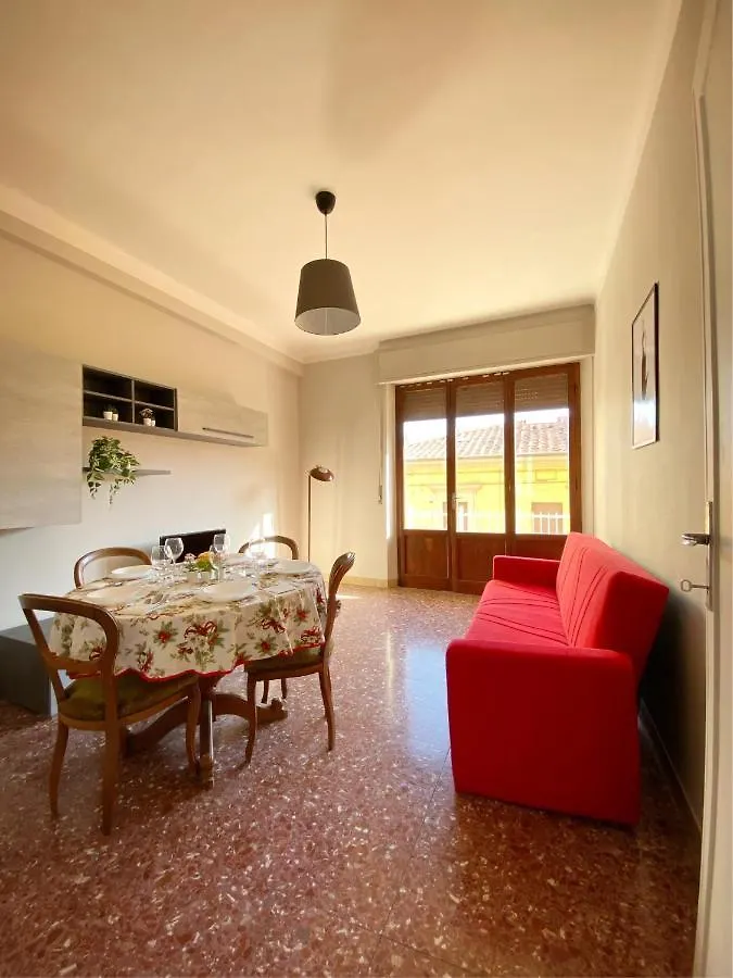 Comodo E Confortevole Nel Cuore Pulsante Di Pisa Apartamento